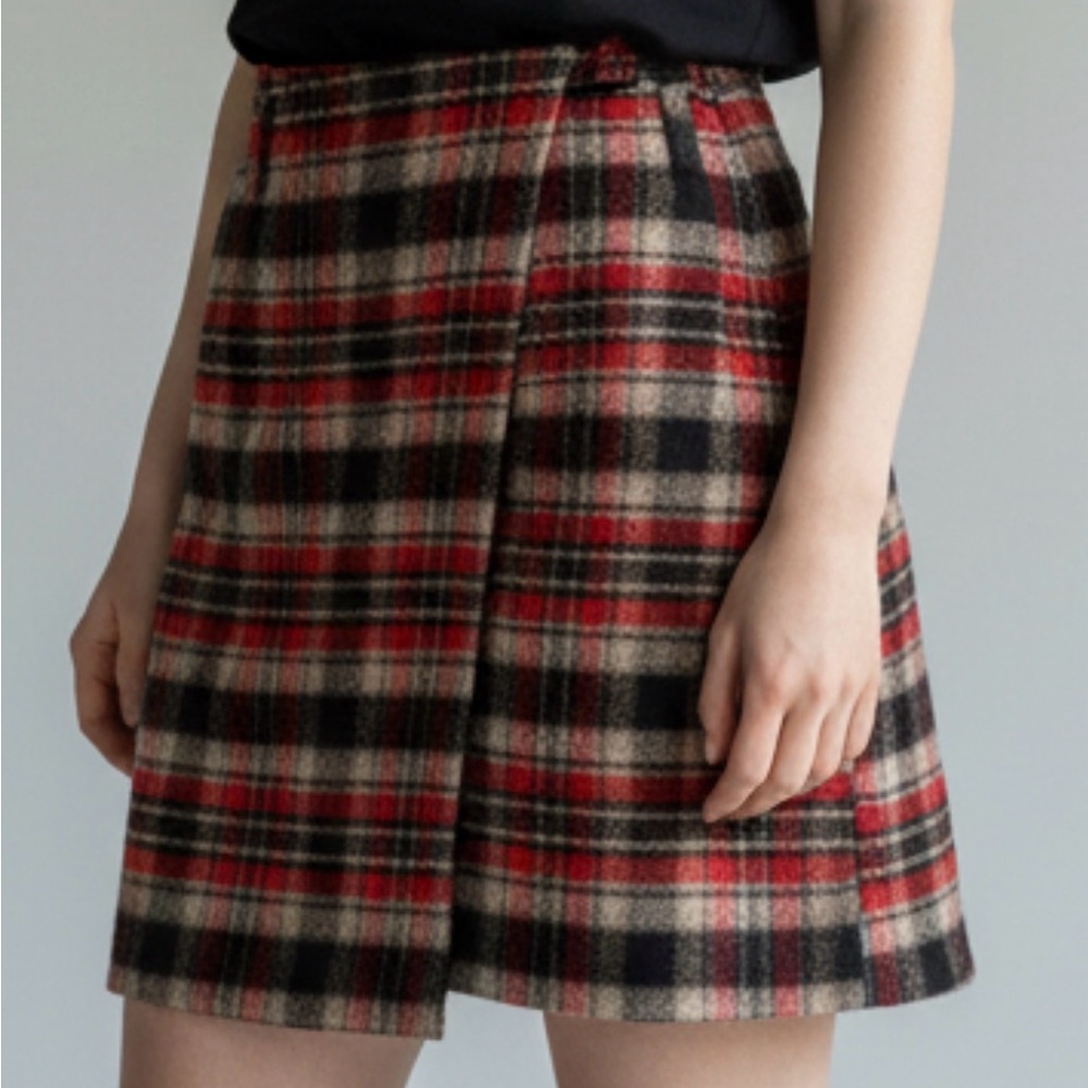 Eddie Bauer Red and Black Plaid Mini Skirt